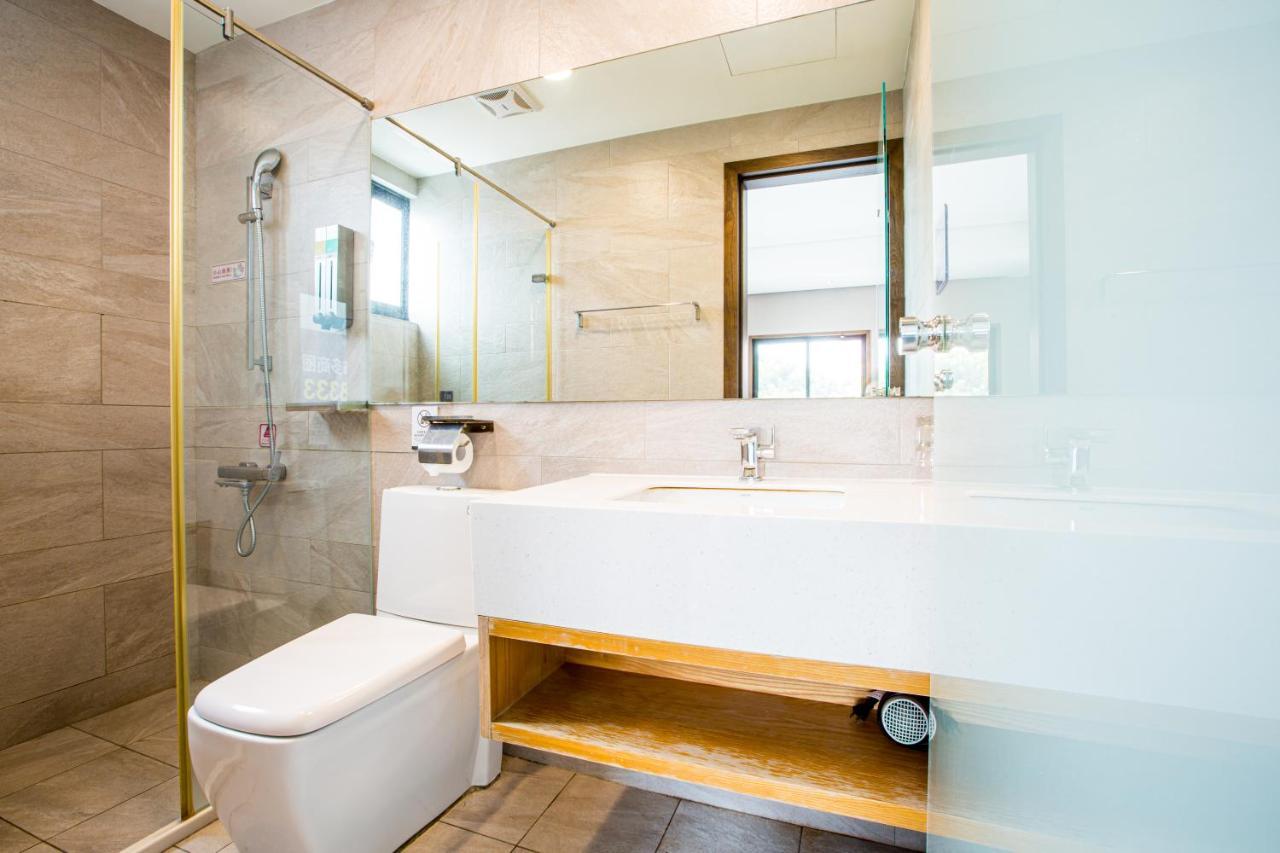 Easylazy Inn Taichung Luaran gambar