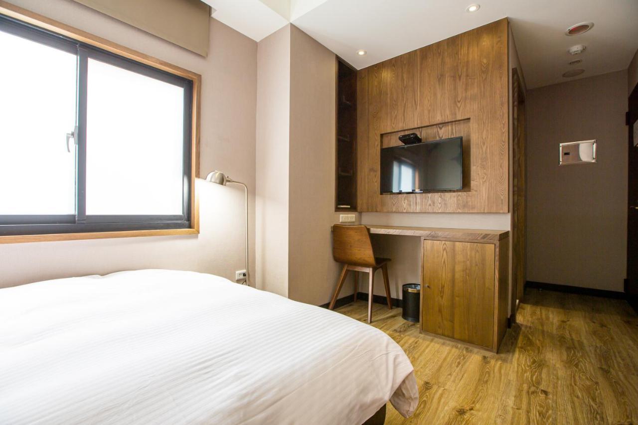 Easylazy Inn Taichung Luaran gambar