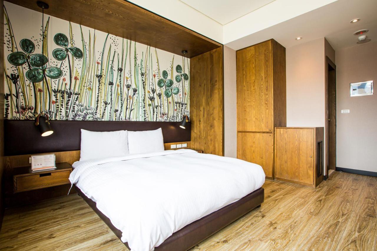 Easylazy Inn Taichung Luaran gambar