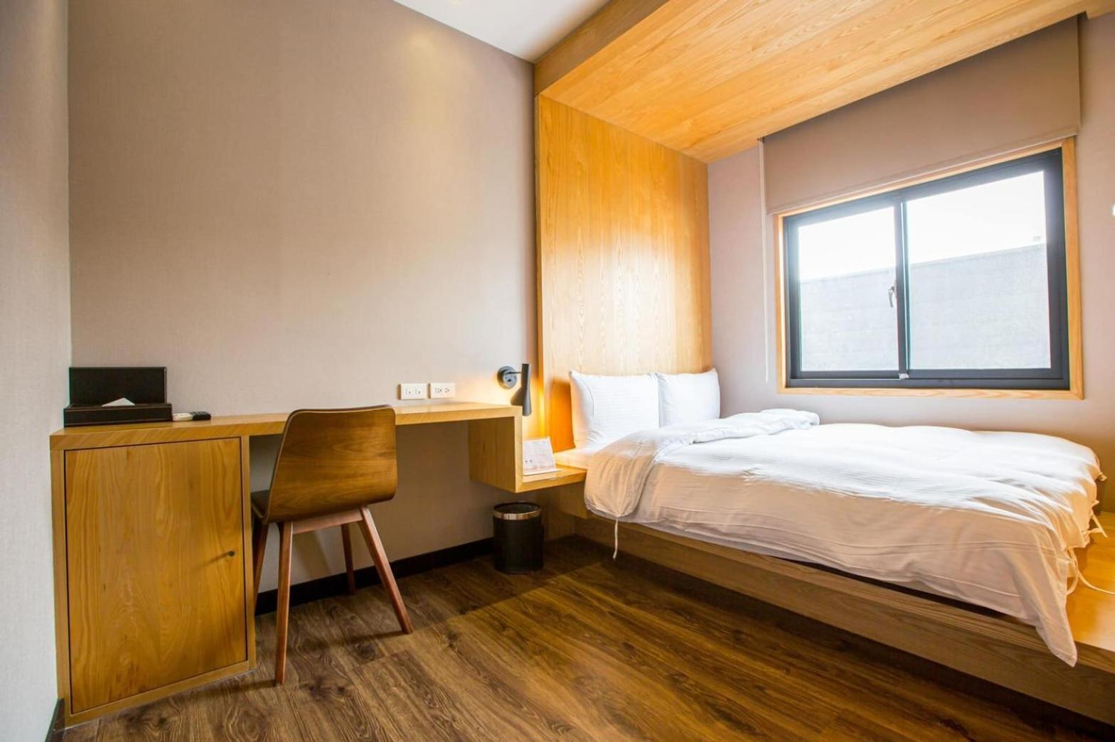 Easylazy Inn Taichung Luaran gambar